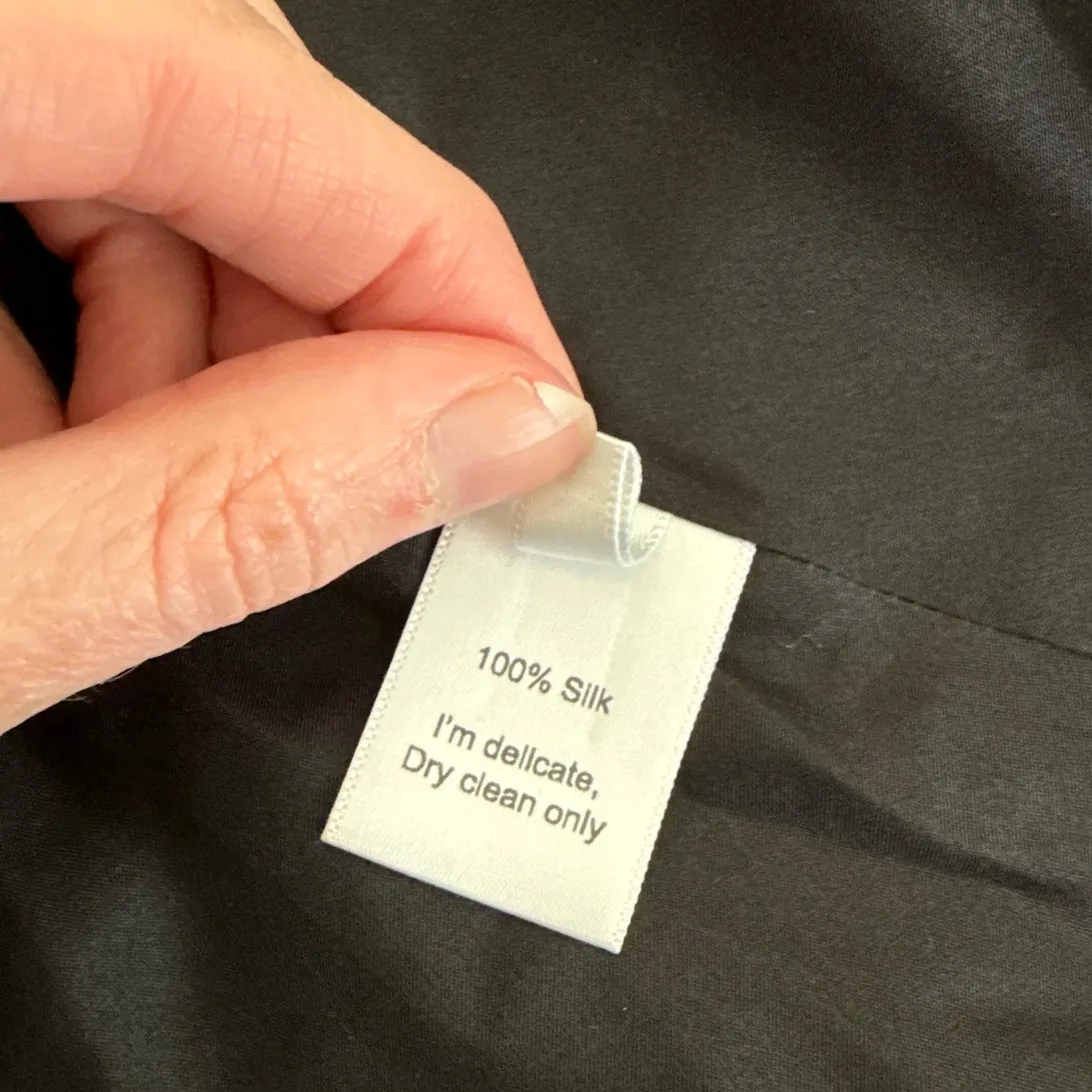 Are You Am I Mini Skirt 100% Silk Wrap Tie Leija Size XS Black - Image 5