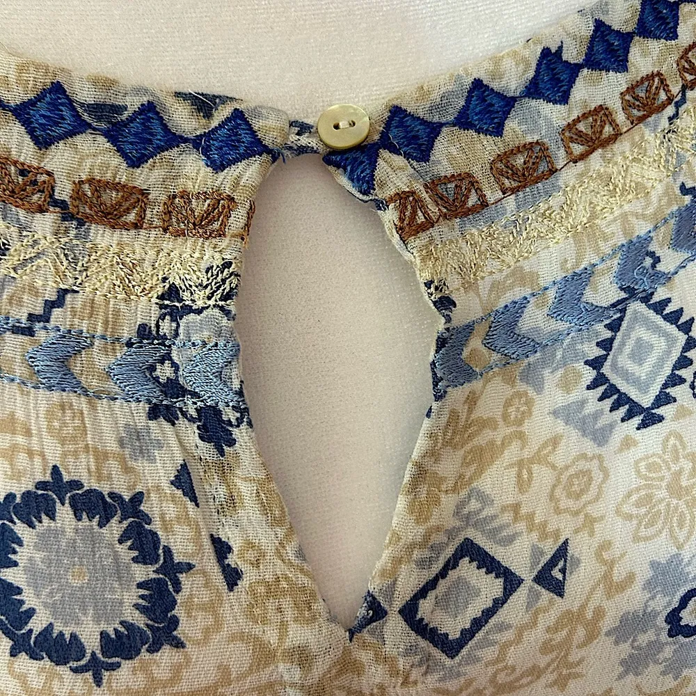 J. Jill bohemian flowy 3/4 bell sleeve flowy tunic with keyhole neckline S Blue - Image 4