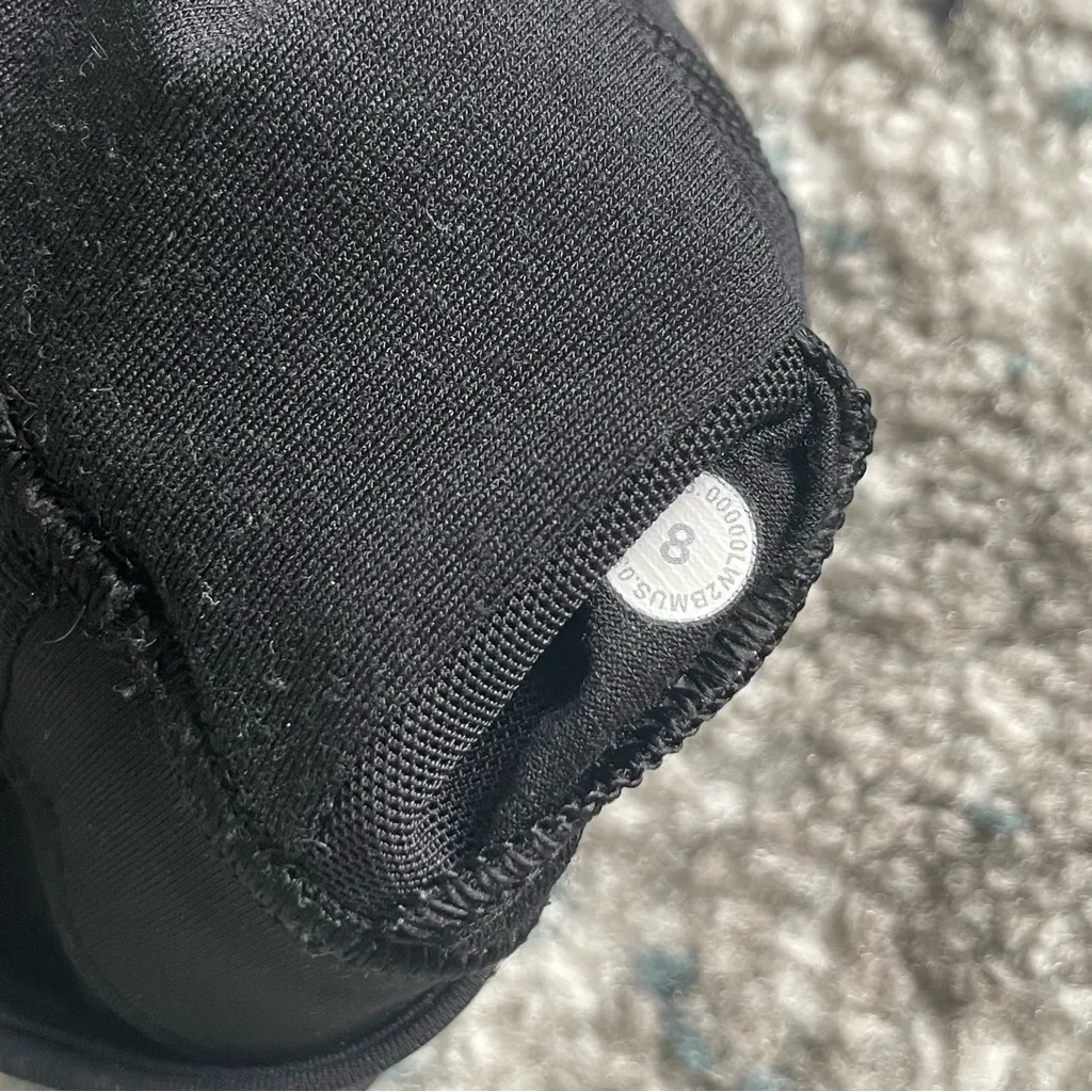 Lululemon Sports bra - Image 5