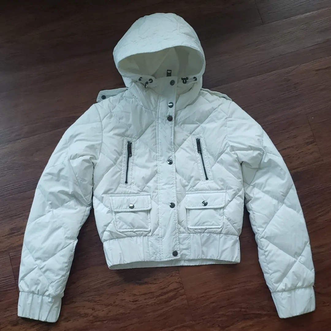 Burberry White Cropped Down Puffer Jacket Size XS - Image 7