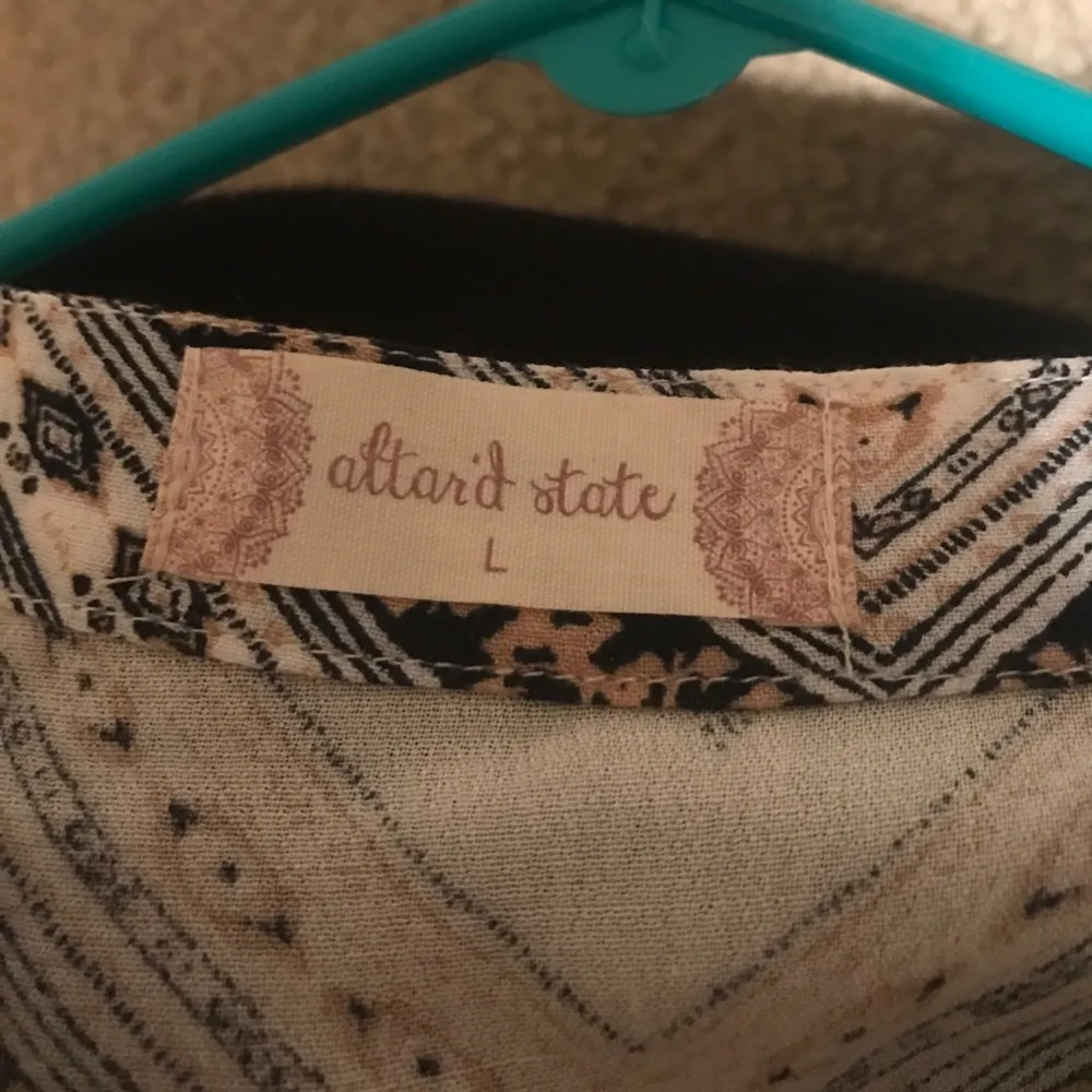 Altar’d State Zig Zag Flowy Top - Image 3