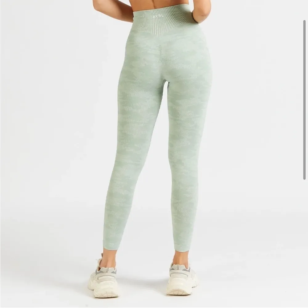 AYBL Camo Seamless Leggings - Image 2