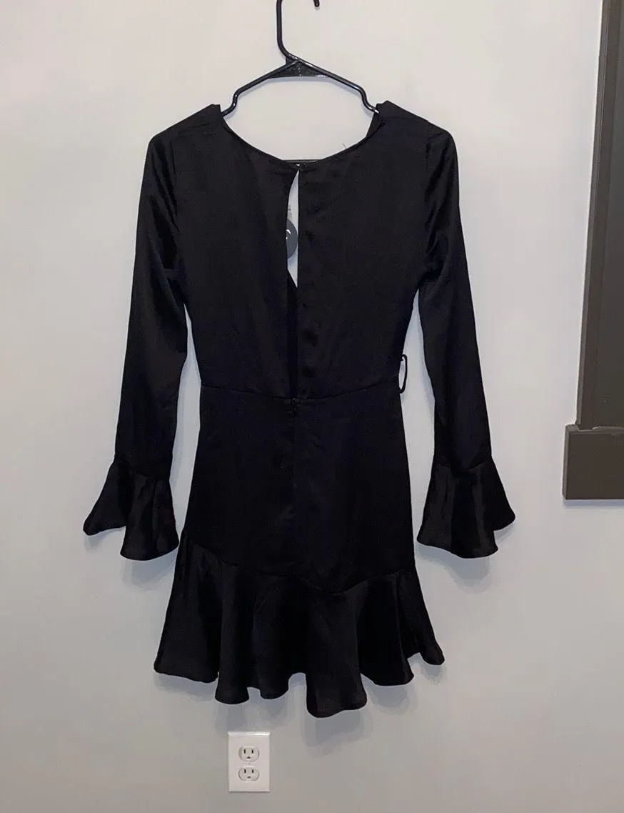 White Fox Boutique Black Dress - Image 4