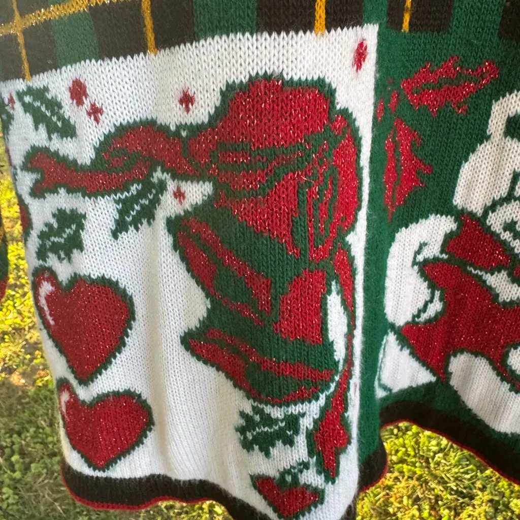 Charming Heart Sweater - Image 2