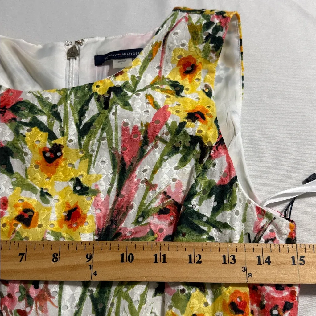 Tommy Hilfiger floral fit & flare eyelet dress Easter spring lined size 2 new - Image 4