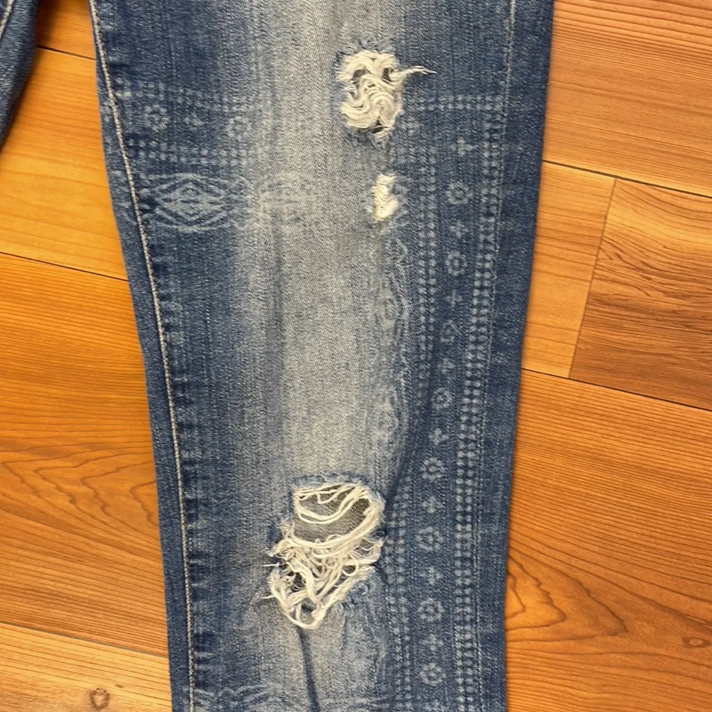 Mavi Jeans Emma Slim Boyfriend Low Rise Dark Wash Blue Denim Distressed size 28 - Image 9