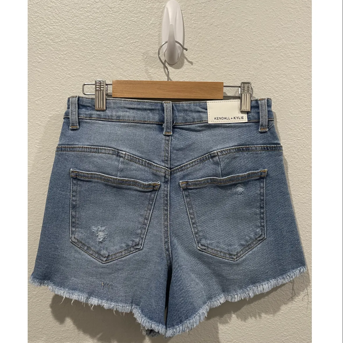 KENDALL AND KYLIE The Icon Distressed Shorts  - Image 3