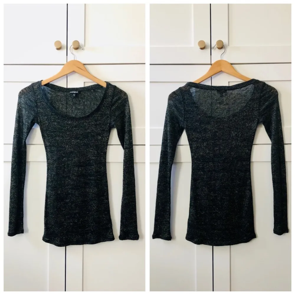 EXPRESS Woven Black & Gold Floral Knit Shimmer Scoop Neck Top, sz. XS - Image 4