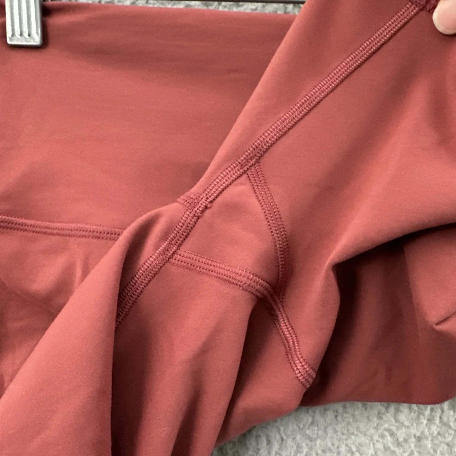 Lululemon Wunder Train High Rise Shorts 6" Chianti Maroon Athletic Biker Women 4 - Image 2