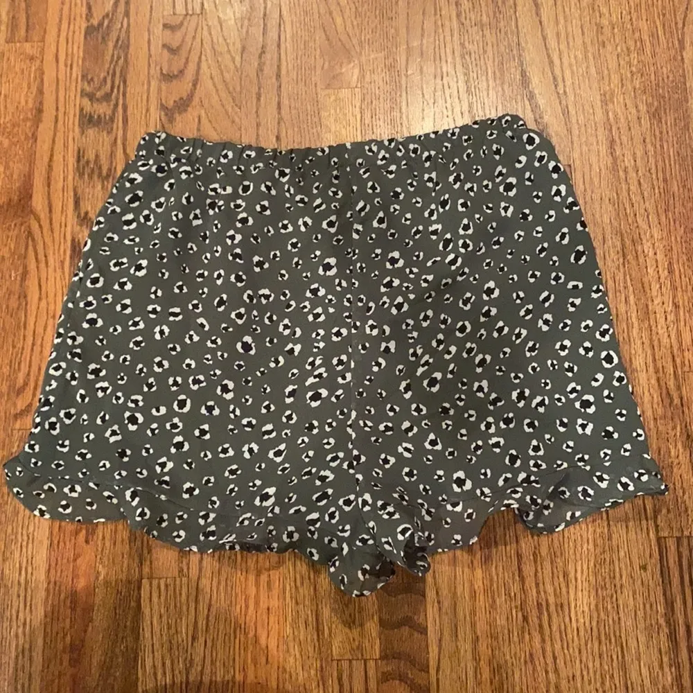 Nwt Small Jack by BB Dakota Shorts - Image 4