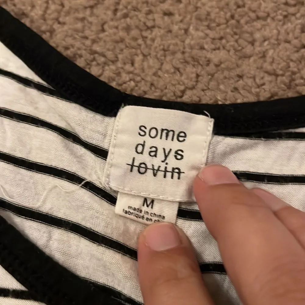 Some days lovin medium tee - Image 6