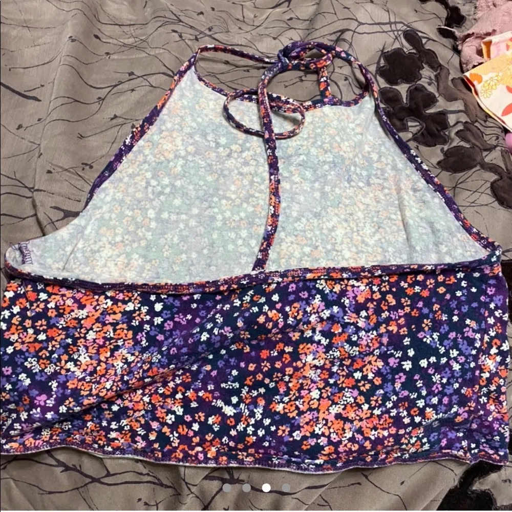 Purple Floral Crop Top Size XL - Image 3