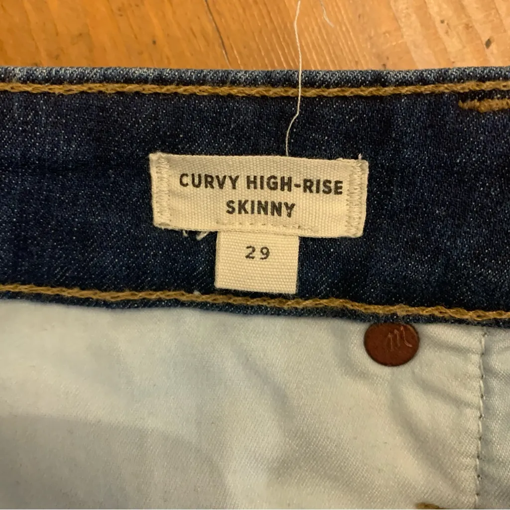 EUC Madewell Curvy High Rise Skinny Jeans Size 29 - Image 4