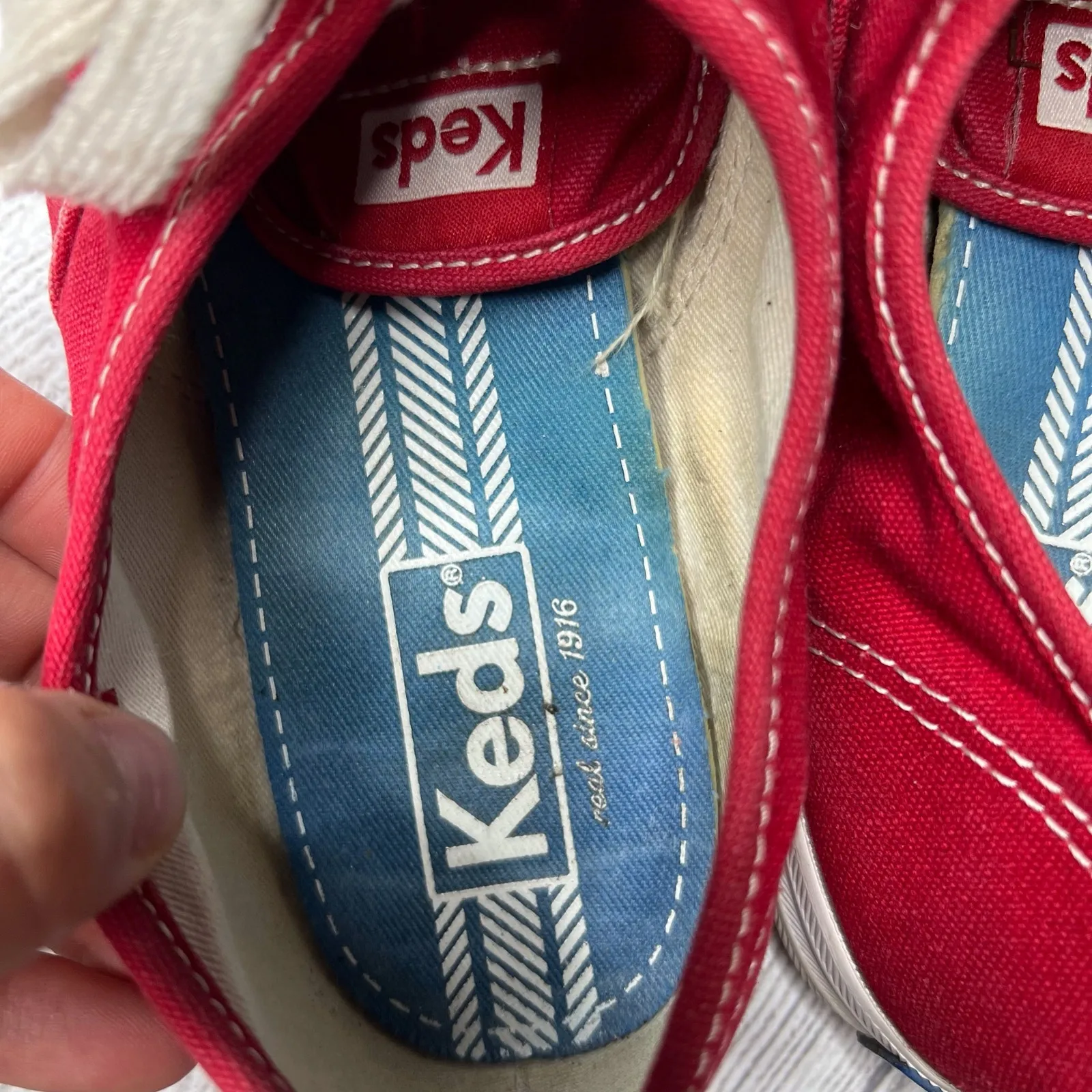 Keds Original Red Canvas Sneaker Shoes Classic Minimalist US 7 UK 4.5 EUR 37.5 - Image 5