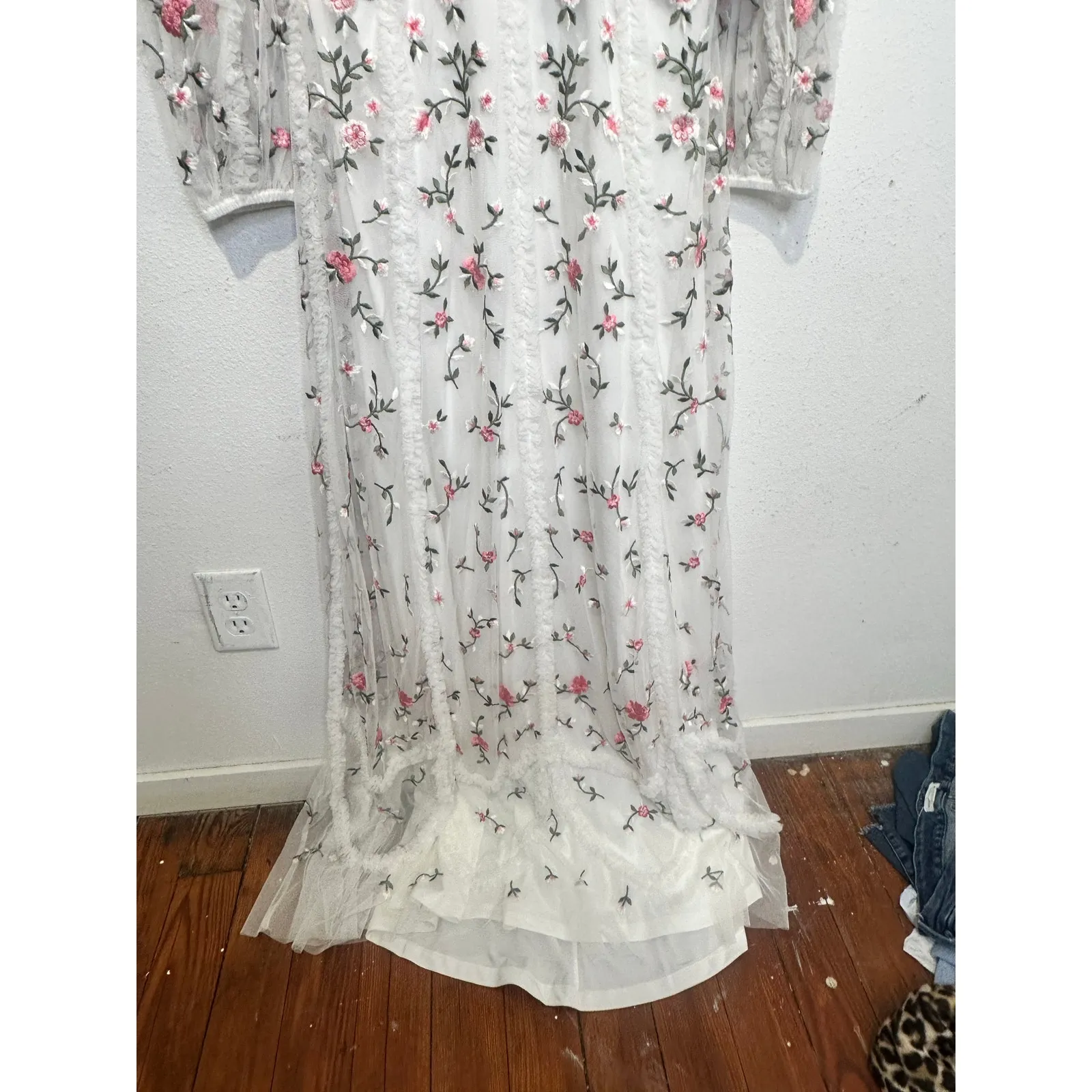 MAC DUGGAL White Floral Embroidered Mesh Sleeve Lace Up Back Dress size 6 NWT - Image 13