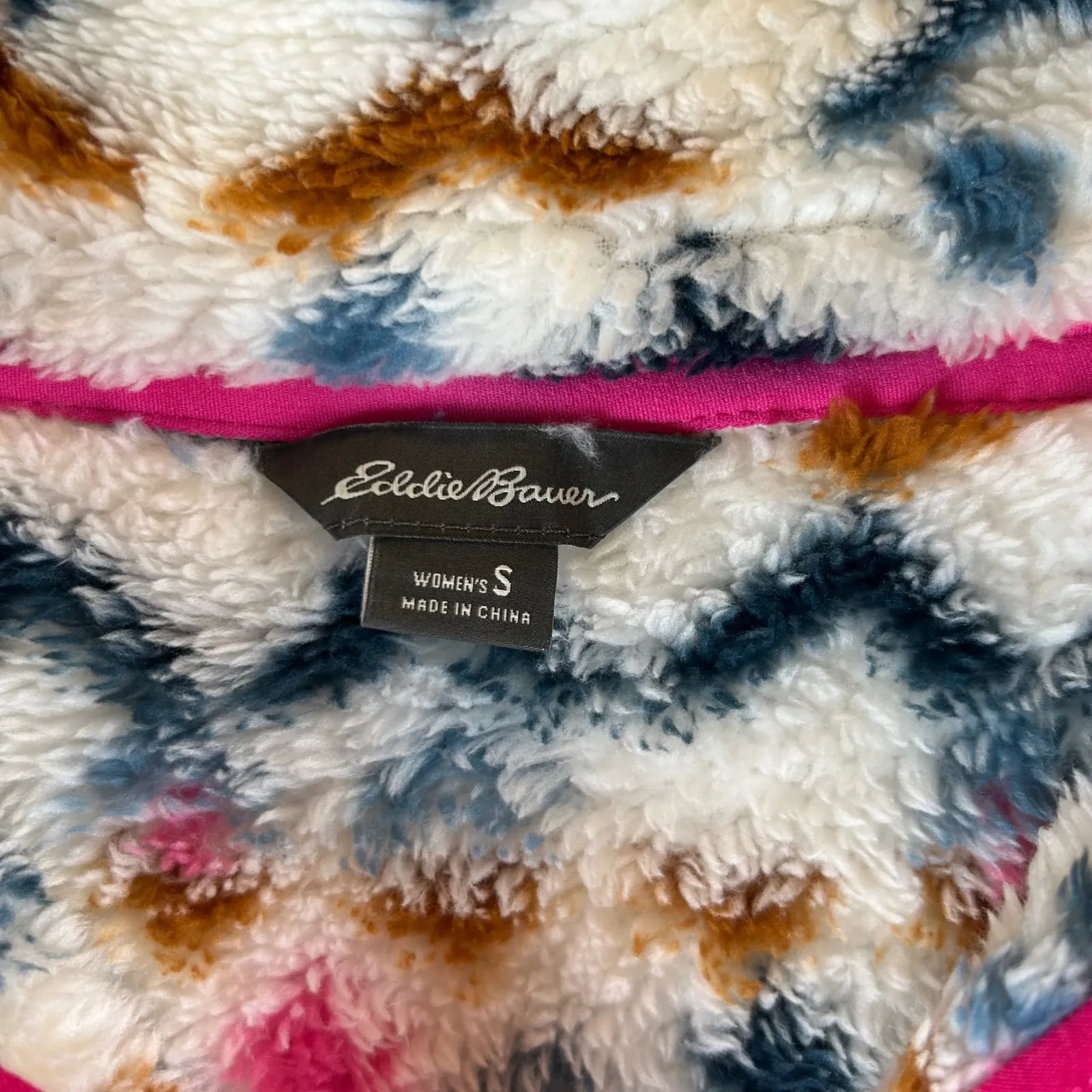 Eddie Bauer‎ Womens Small Faux Fur Pullover Aztec Print Quarter Zip Pink Trim - Image 4