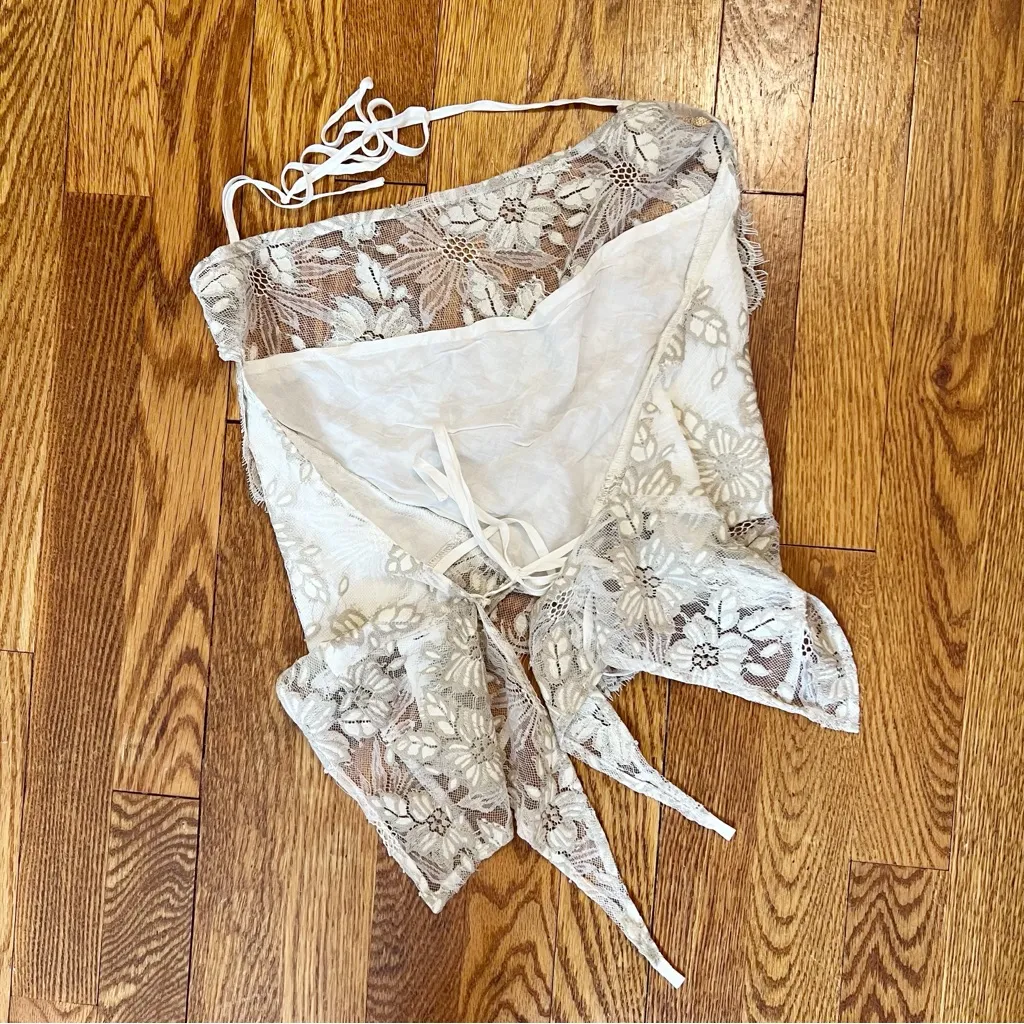 Free People Zoya Lace Tank White/Gray Cropped Tie Back Halter Neck Size Small - Image 5