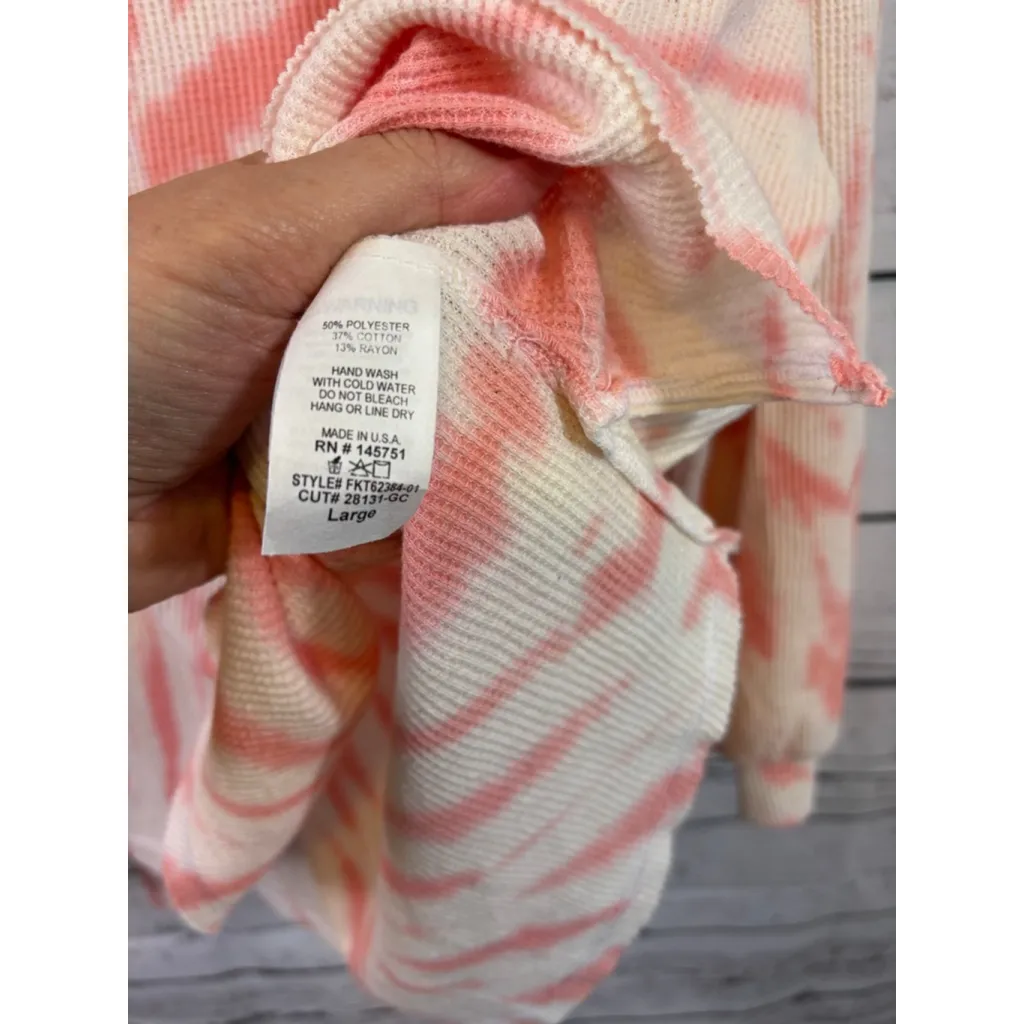 Women's Fantastic Fawn Long Sleeve Tee L Off-White Coral Tie-Dye - Image 9