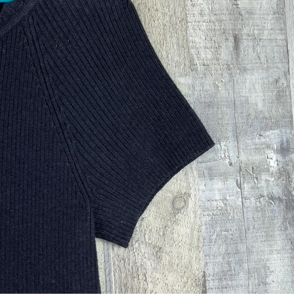 White Stag Size Small (4-6)Short Sleeve Scallop Neck Ribbed Cotton Blend… - Image 4