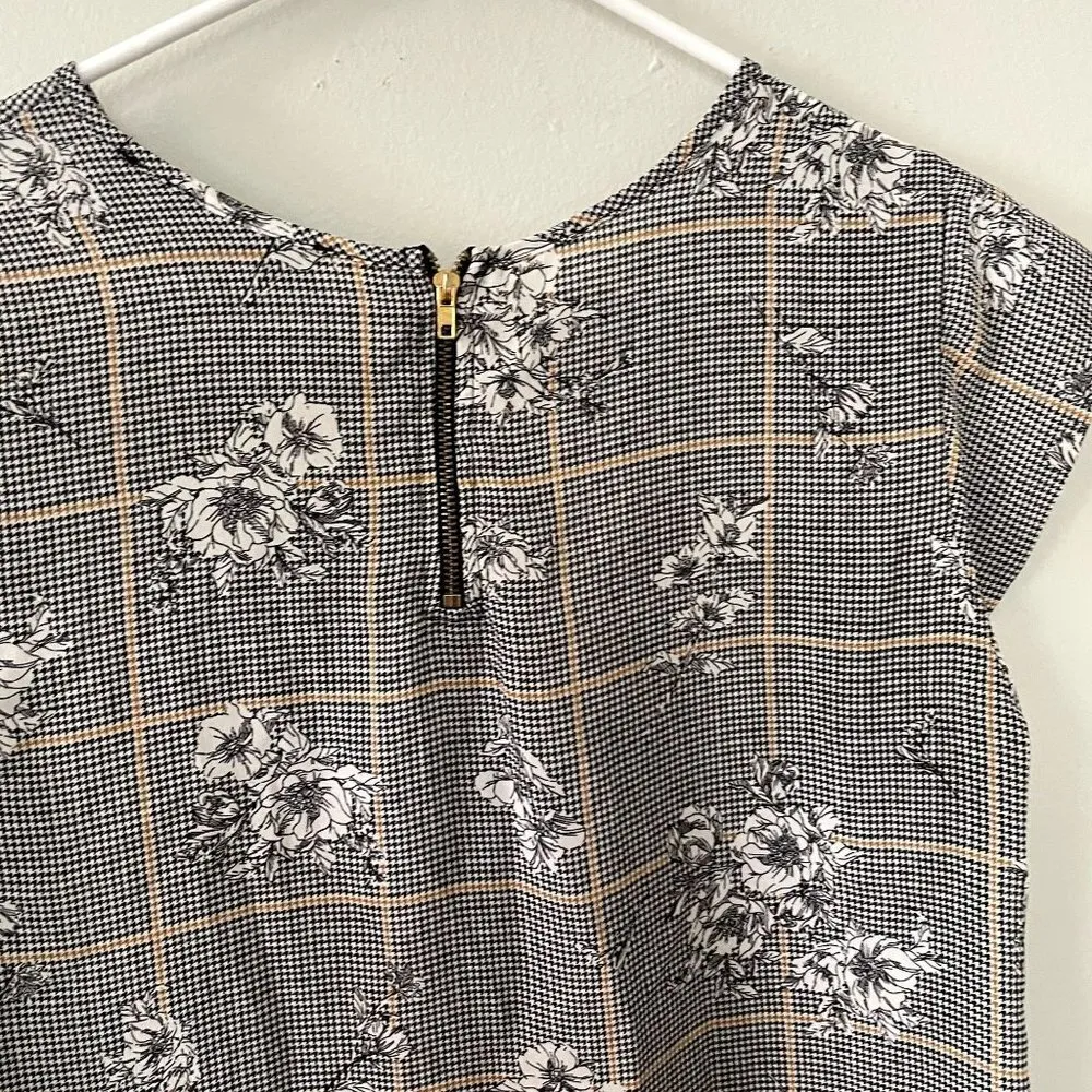 Alice Blue black white checkered floral yellow short sleeved summer top light - Image 4