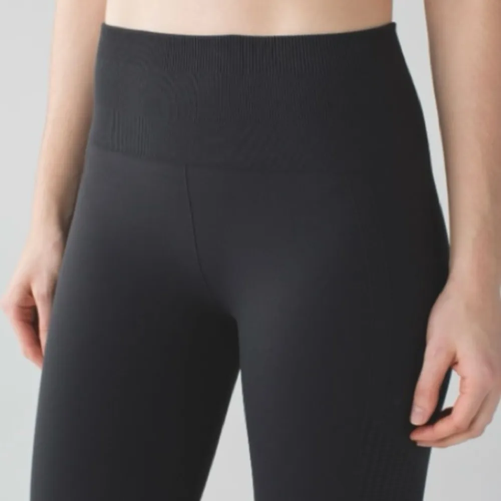 LULULEMON Black Flow & Go Crop Seamless Tight Leggings - Image 4