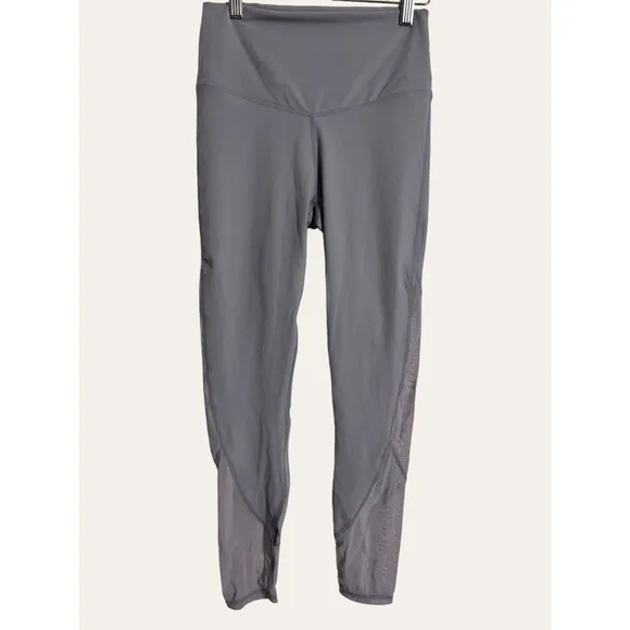 Fabletics Light Purple Capri Mesh Leggings Size S - Image 10