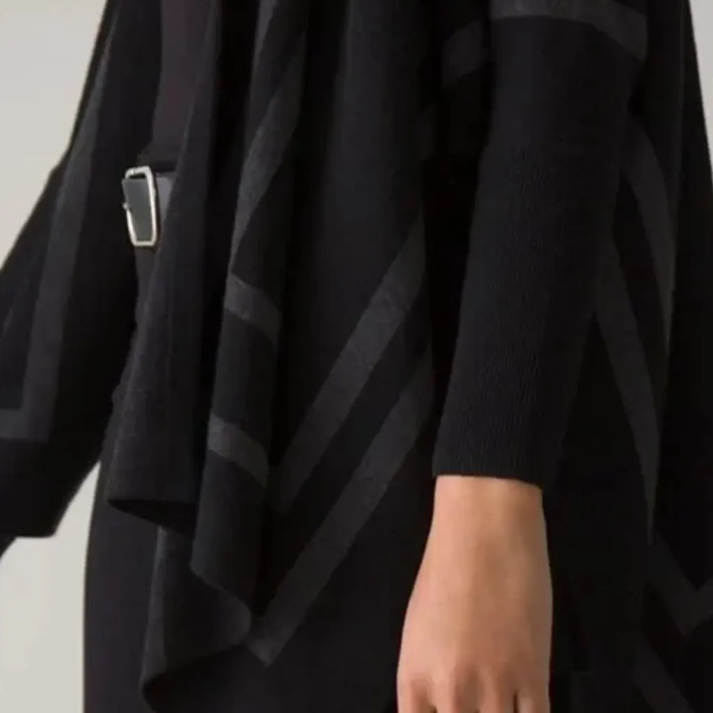 WHBM Long Sleeve Tonal Ruana in Black Combo Sz  XS/SM NWT - Image 3