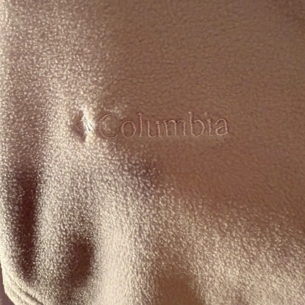 Columbia women’s Lavender Sweater - Image 2