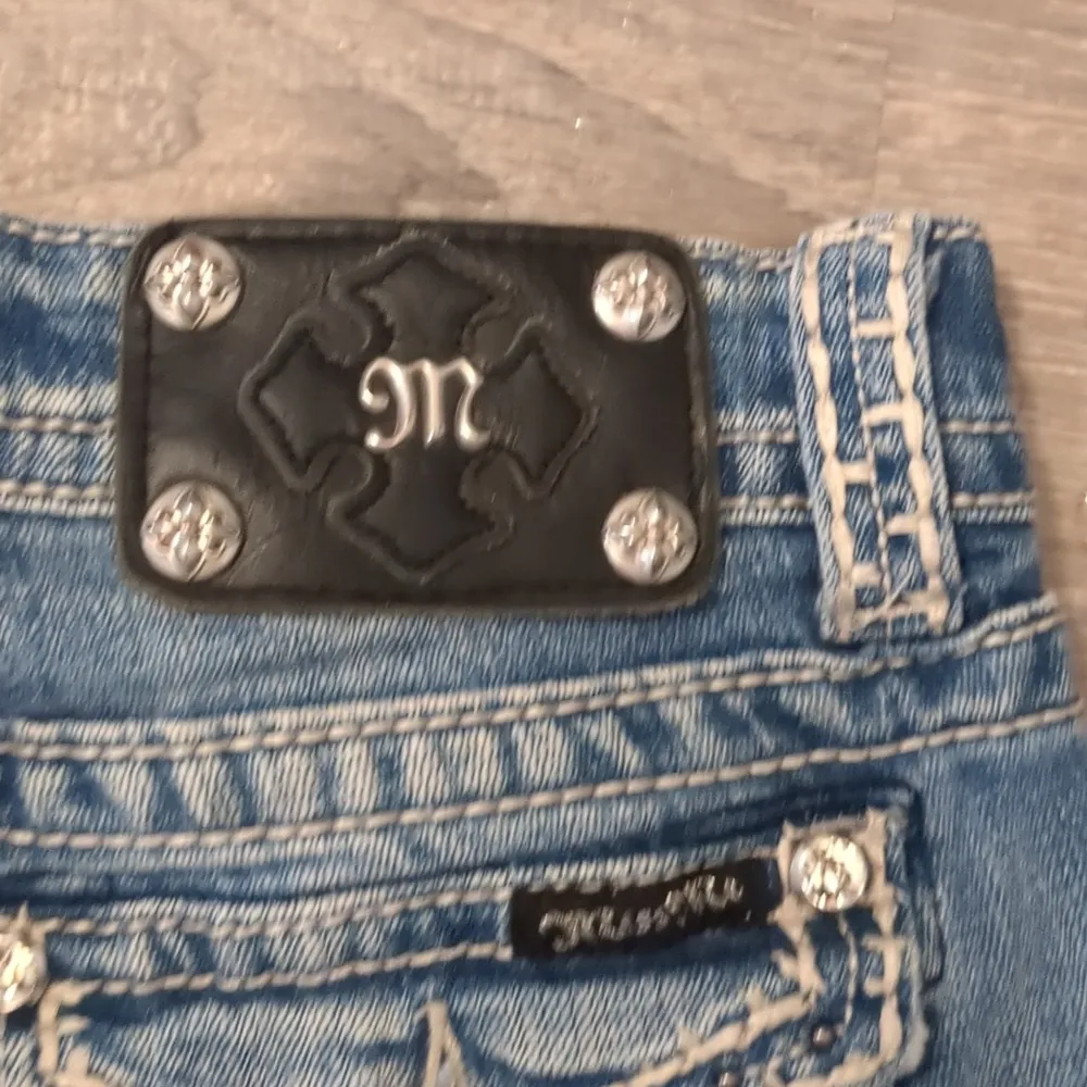 Miss me distressed cuffed Capri size 24 - Image 8