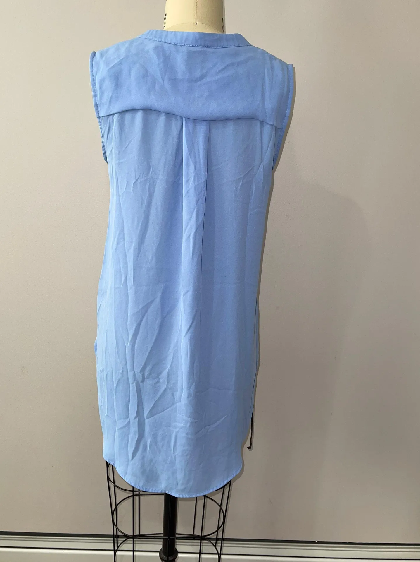 H&M Sleeveless Blouse - sz 4 - Image 3