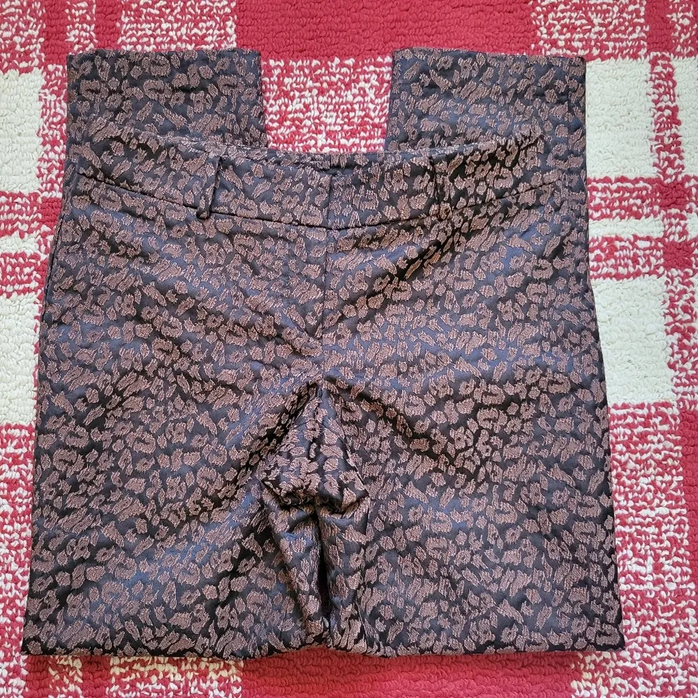 Ann Taylor leopard print jacquard slim ankle pants size 2p - Image 4