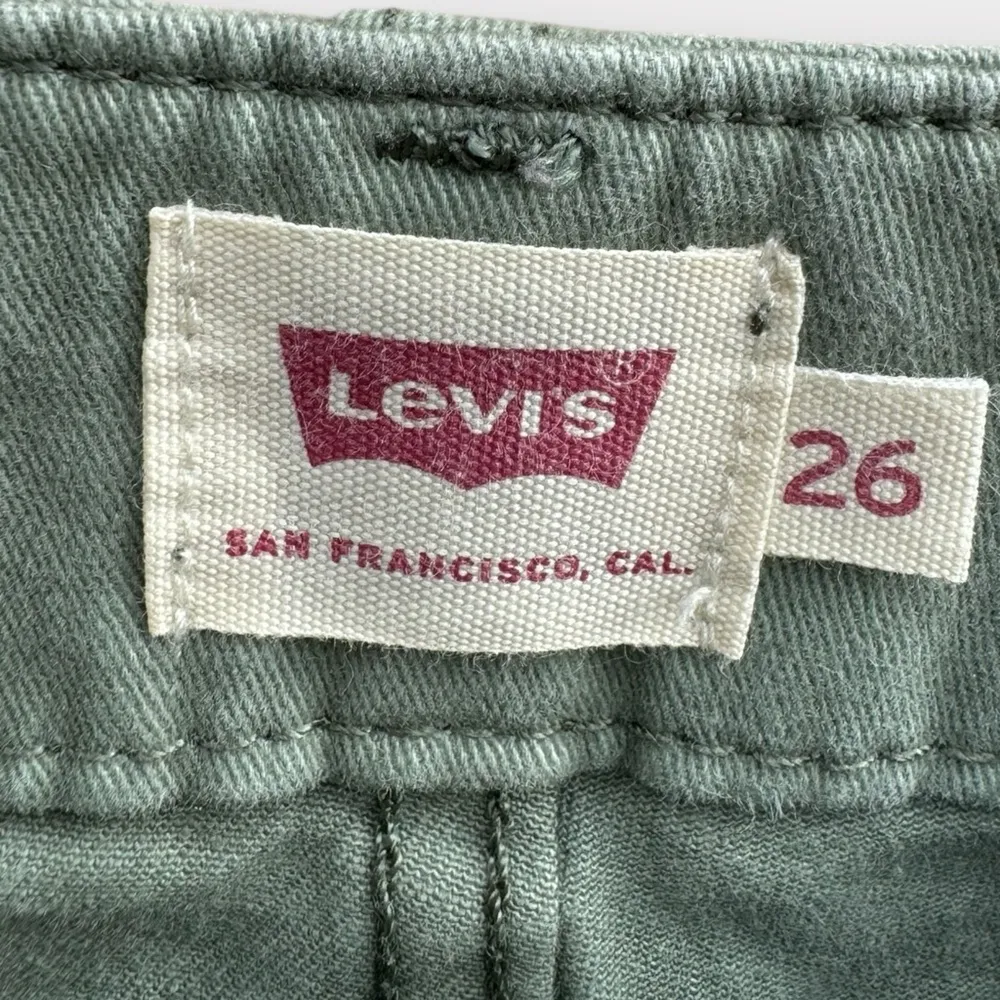 Levi’s High-Waisted Cargo Joggers - Image 6