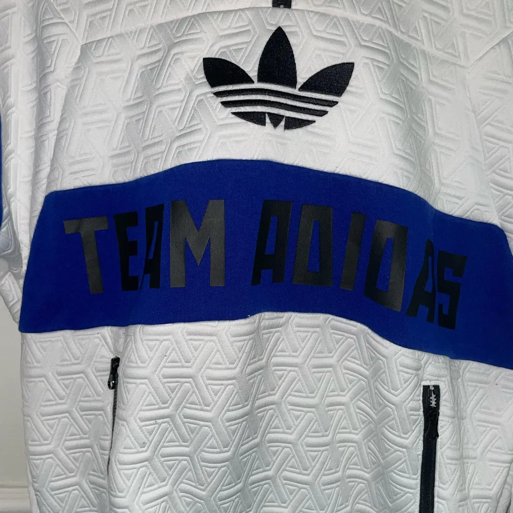 Rare Adidas sweater - Image 6