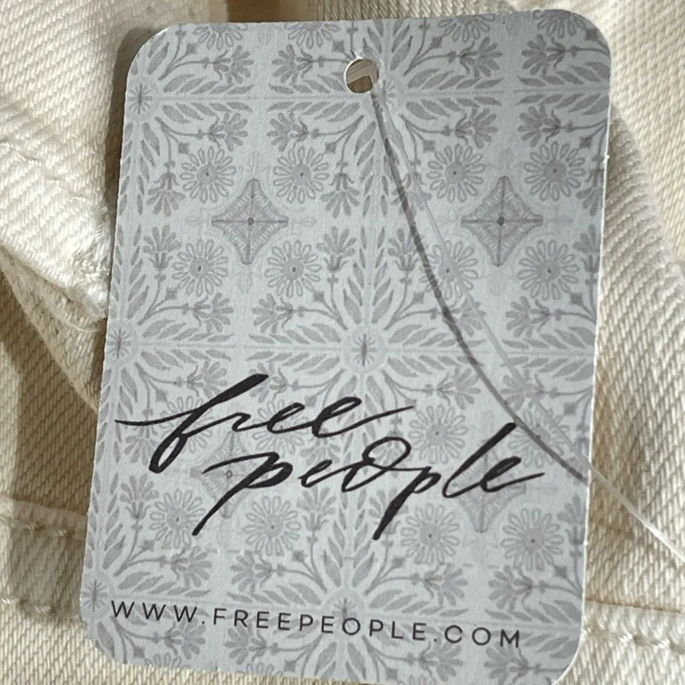 Free People Pull On Penny Flare Jeans Cream Size 32 - Image 15