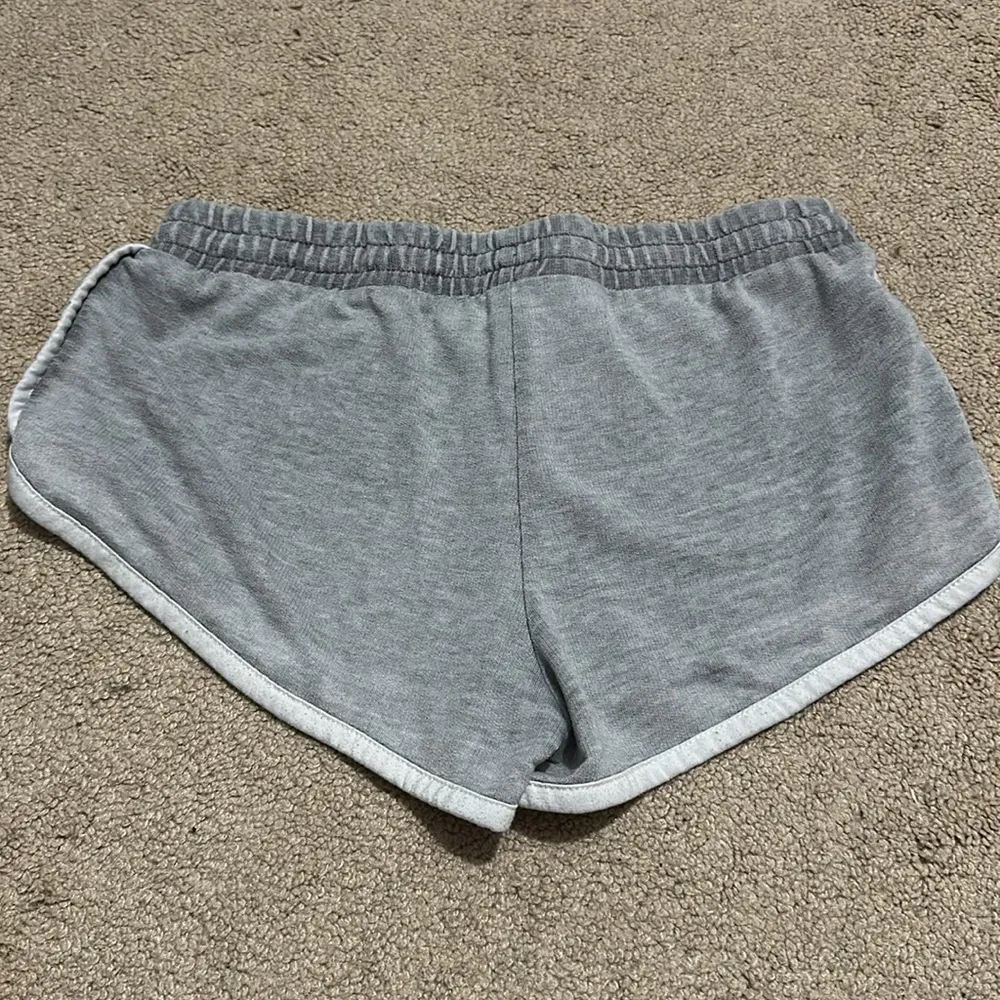 Xhilaration Grey and White Shorts - Image 2