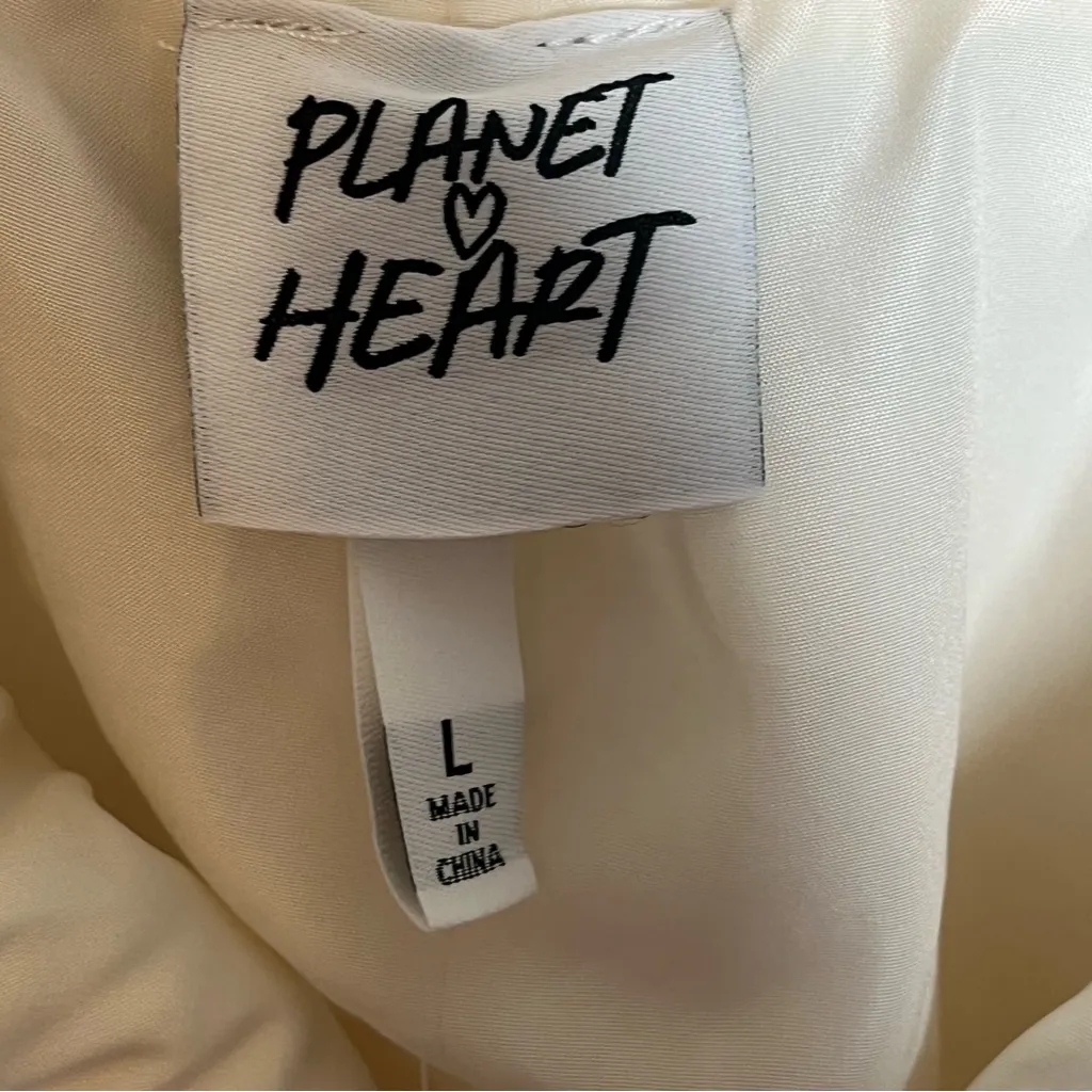 Planet Heart Soft White Faux Fur Fuzzy Hooded Jacket Sz L Zip Up Size L - Image 6