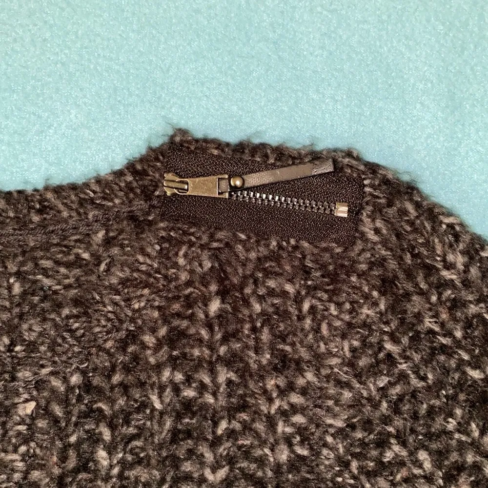 LOFT ANN TAYLOR cable knit fuzzy chunky long sleeve zip detail pullover size S - Image 3