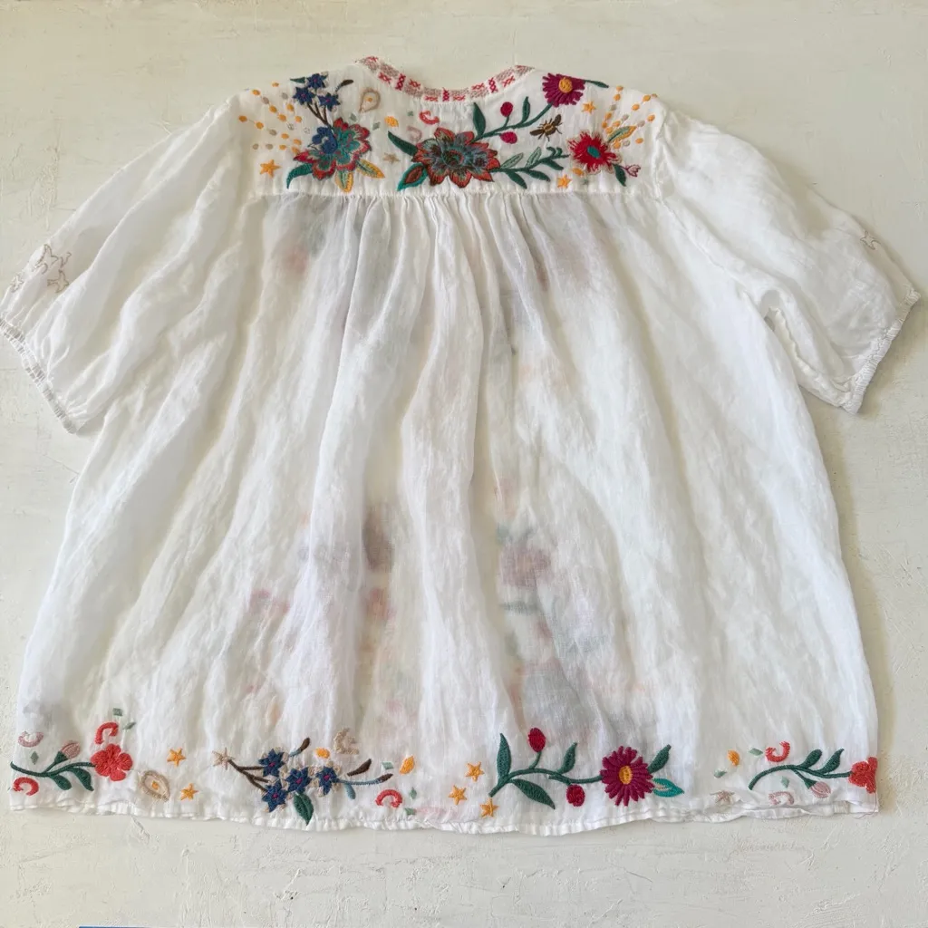 Johnny Was Olinda Floral Butterfly Embroidered Puff Sleeve Top Size L - Image 4