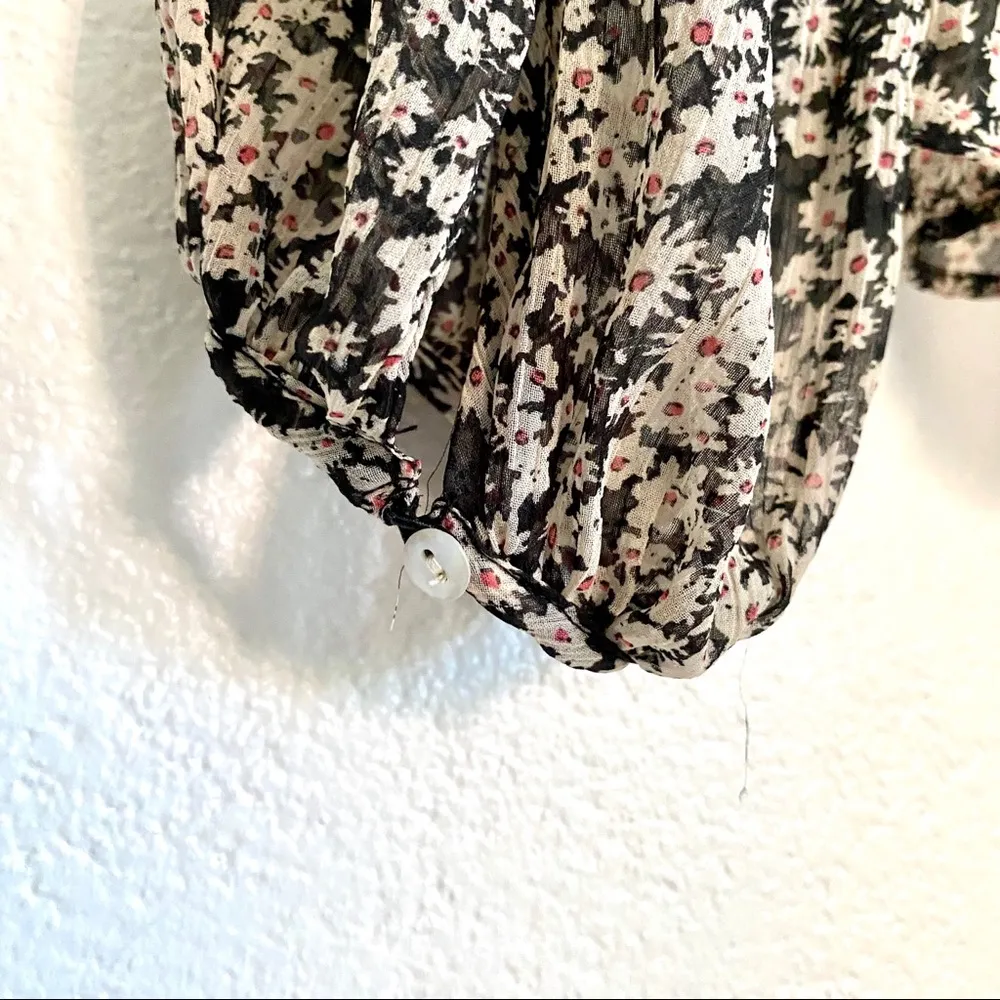 Zara Trafaluc Sheer Tie Neck Floral Blouse Size XS - Image 6