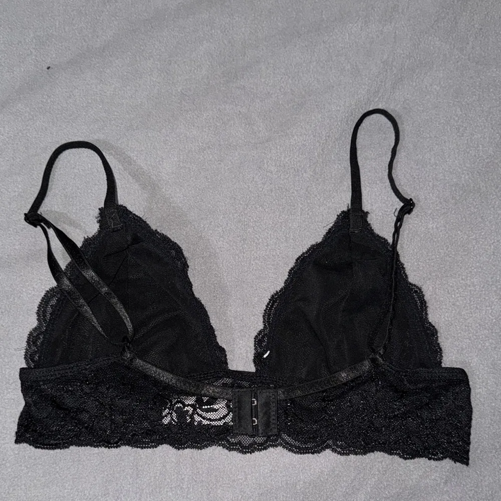Anemone Black Lace Triangle Bralette with Adjustable Straps - Image 2