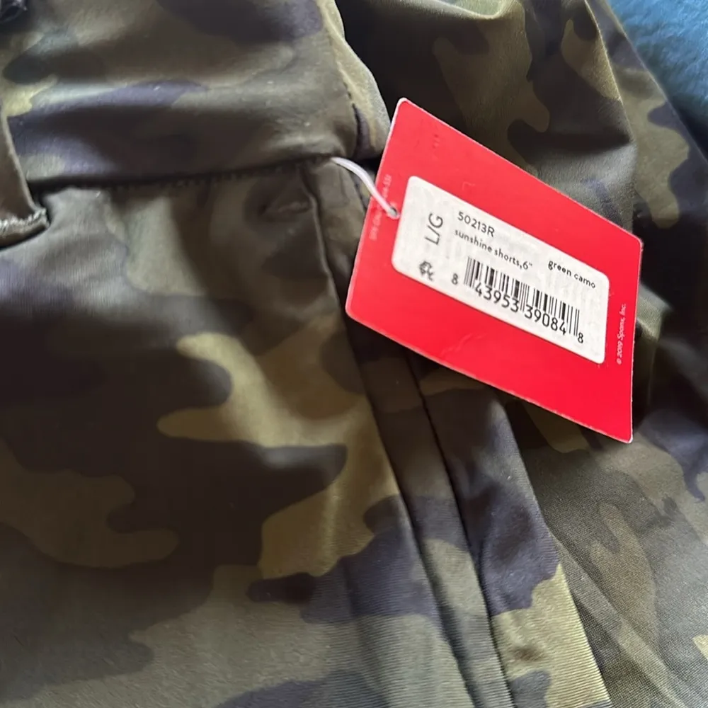 NWT Spanx Womens Sunshine Shorts 6”‎ Pull On 4Way Stretch Green Camo - Image 5