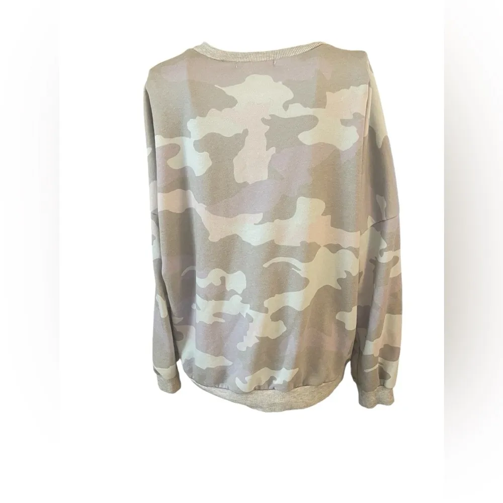 Ecowish Camo Crewneck Sweatshirt Size Large - Image 3