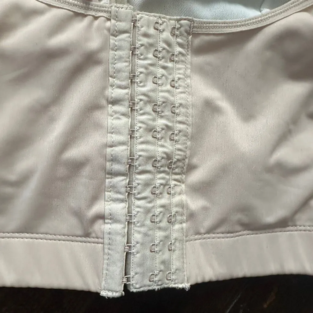 Bellisse compression comfort 42 C/D post surgery bra Tan Size XL - Image 4