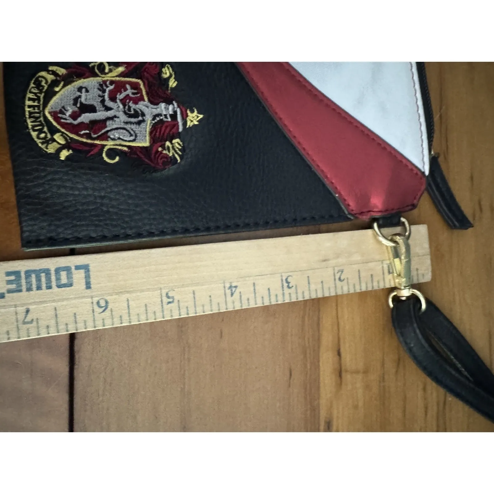 Harry Potter Gryffindor House Crossbody Bag - Image 10
