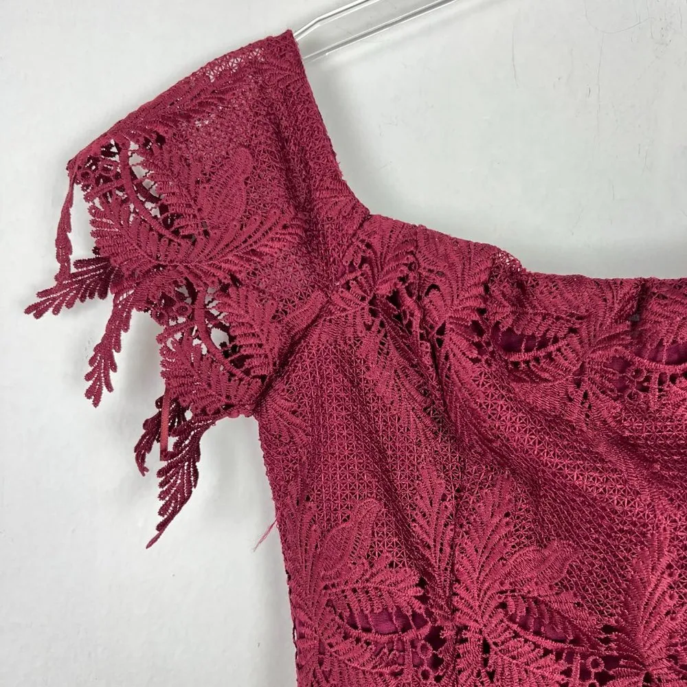 The Label Valentina Lace Off the Shoulder Mini Dress Size Small S EUC T1470 - Image 4