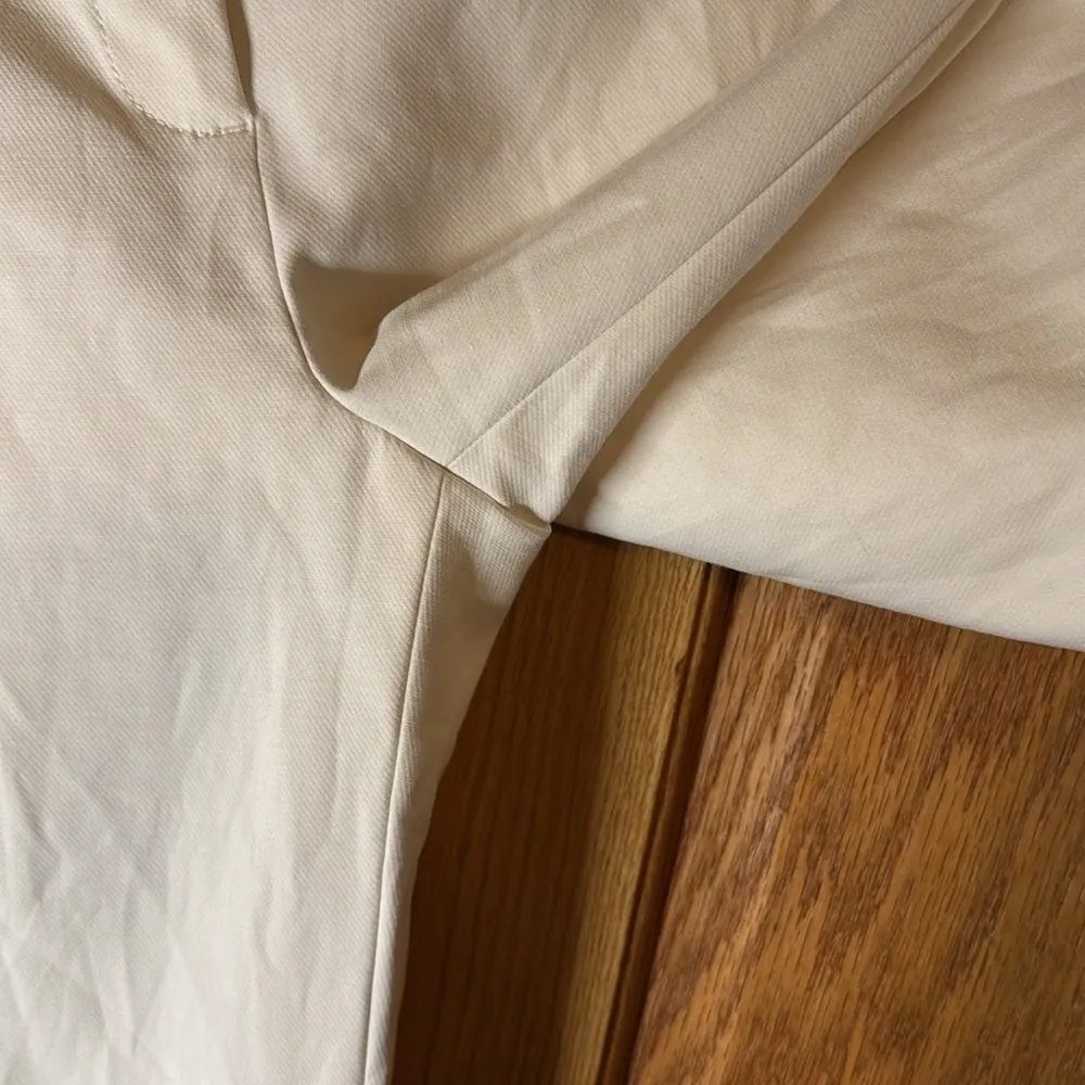 White House Black Market Classic Slim Fit Khaki, Comfort Stretch, Size 10 - Image 2