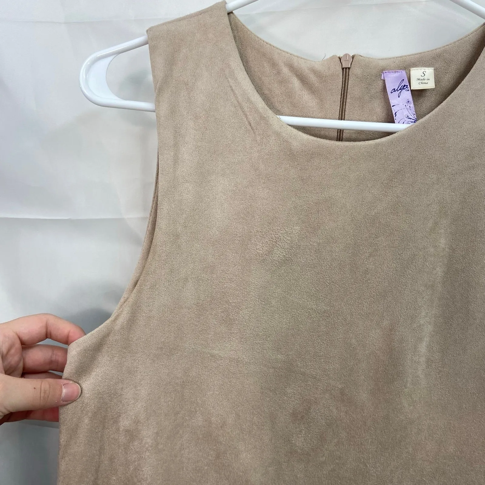 Alya Anthropologie women's tan faux suede cutout floral sleeveless stretch dress - Image 2