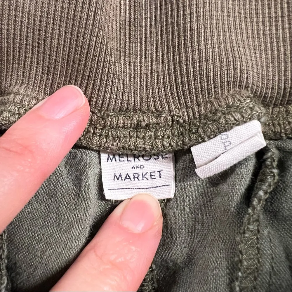 Melrose and Market Khaki Olive Green Cargo Jogger Pants Size Small EUC - Image 6