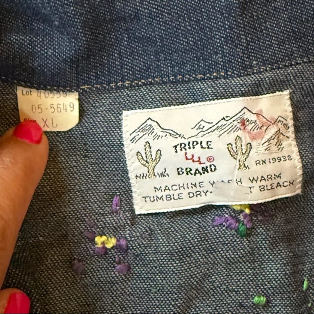 Vintage Triple LLL Brand Denim Western Embroidered Pearl Snap Long Sleeve Sz XL - Image 7
