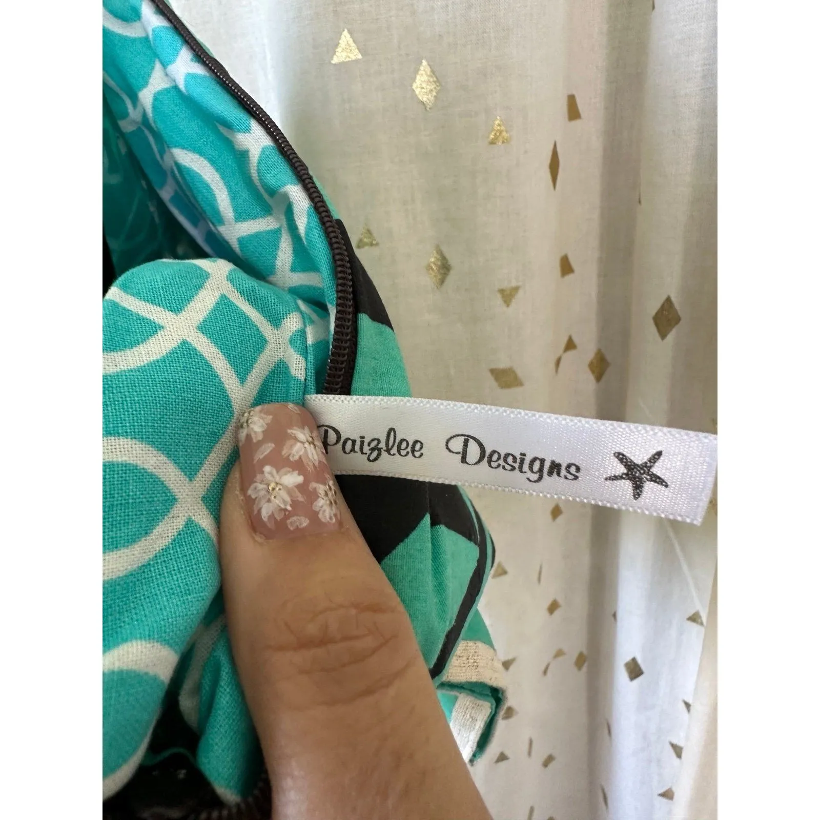 Paizlee Designs Handmade Hawaiian Mix Print Burlap Zipper Pouch Wristlet - Image 3